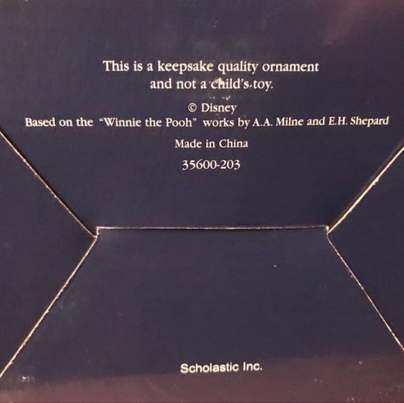 Disney's Winnie-the-Pooh Christmas collectable ornament(Eeyore) - Picture 4 of 4